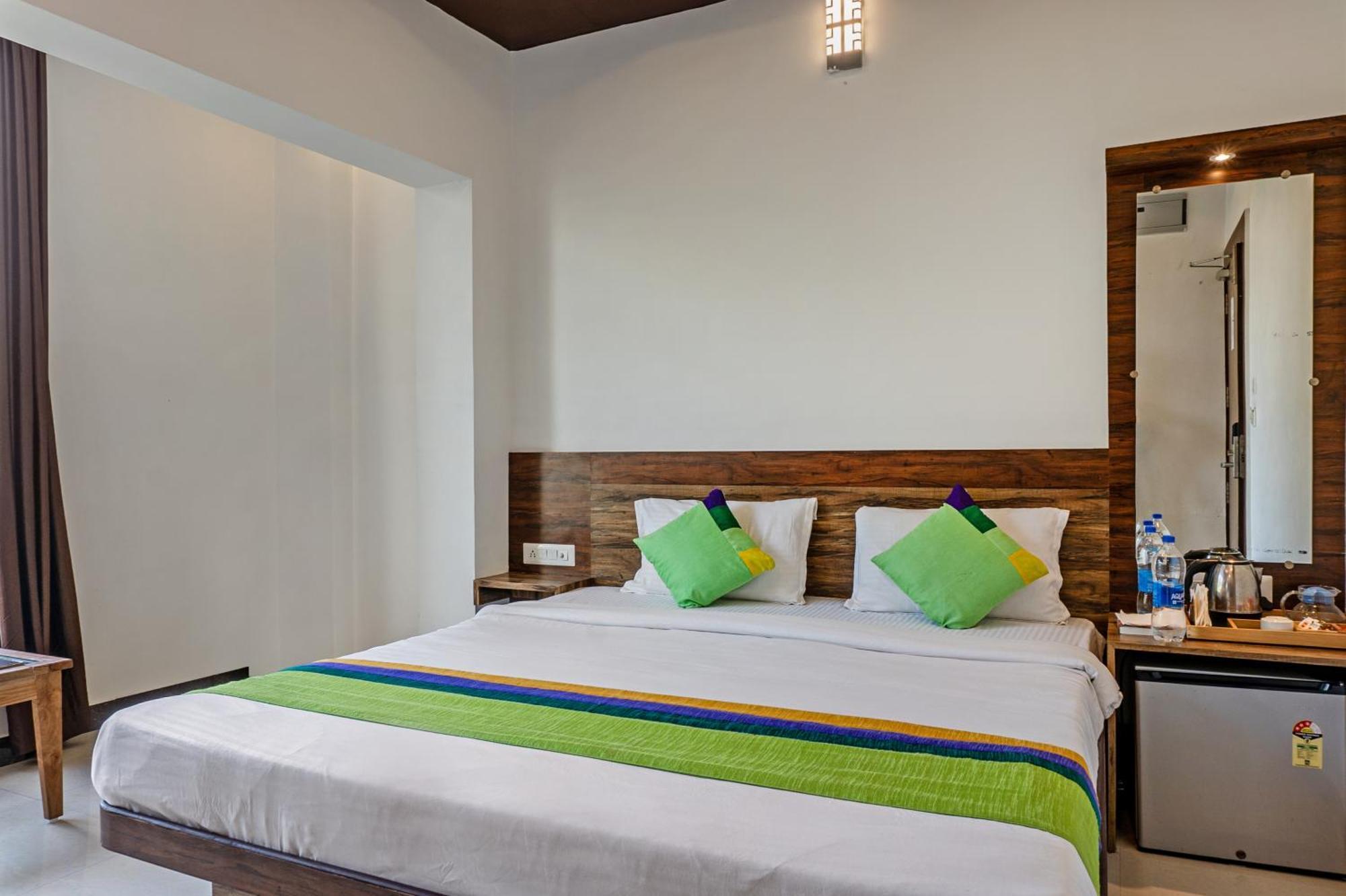 Treebo Spirit Residency Hotel Udaipur Bagian luar foto